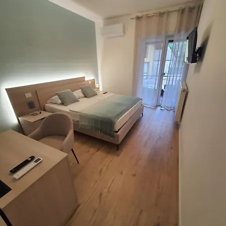 Πανσιόν Al Boschetto 3*